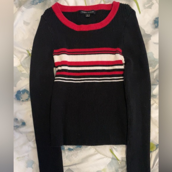 kendall and kylie long sleeve - Picture 2 of 2